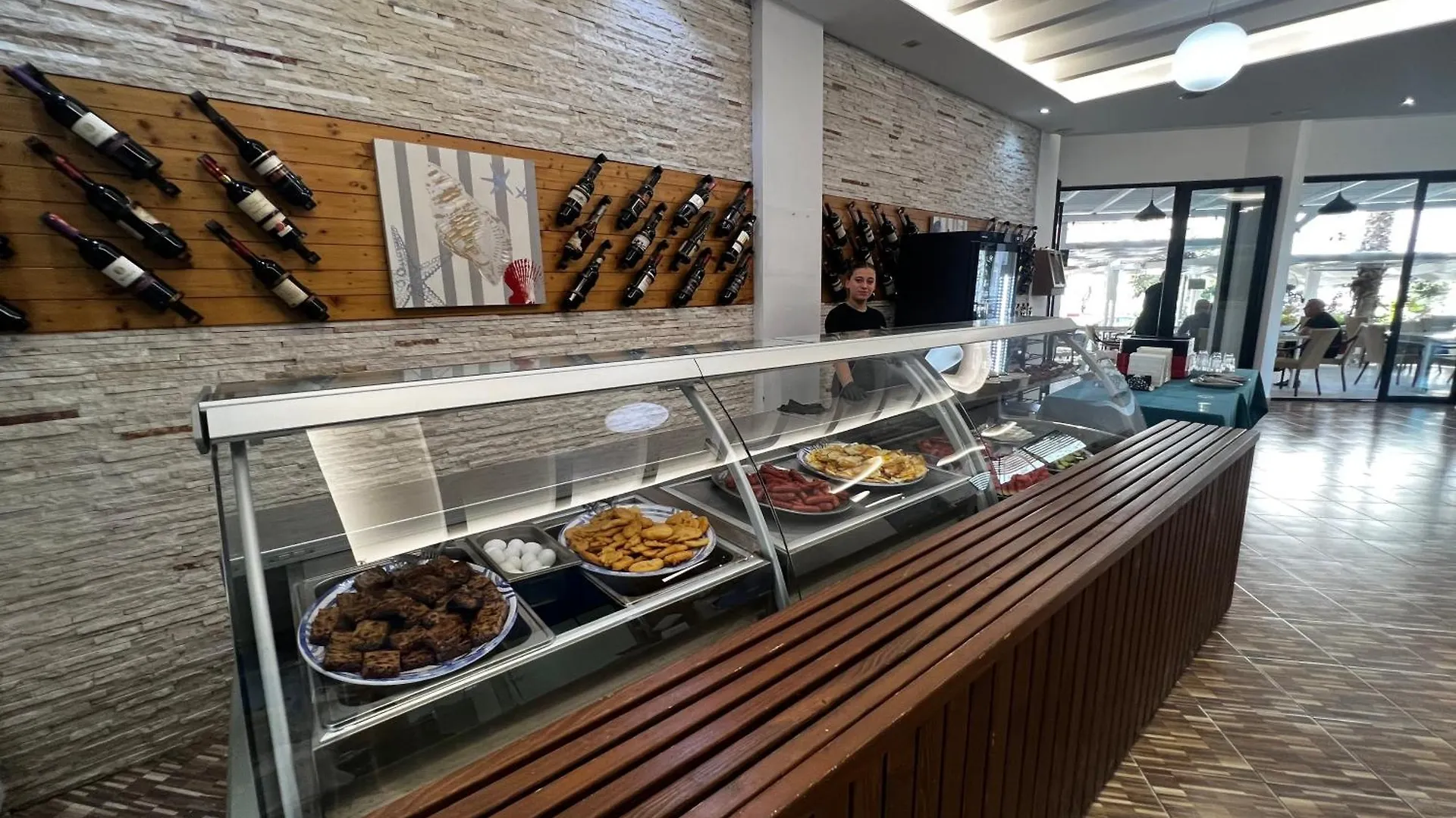 Kompleksi Muja Velipojë Albania