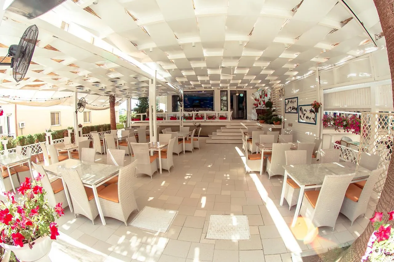 Kompleksi Muja Hotel Velipoje