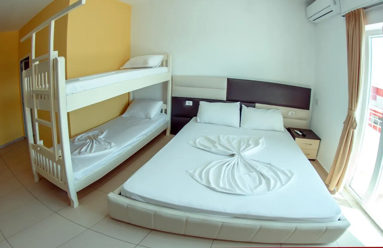 Kompleksi Muja Hotel Velipoje