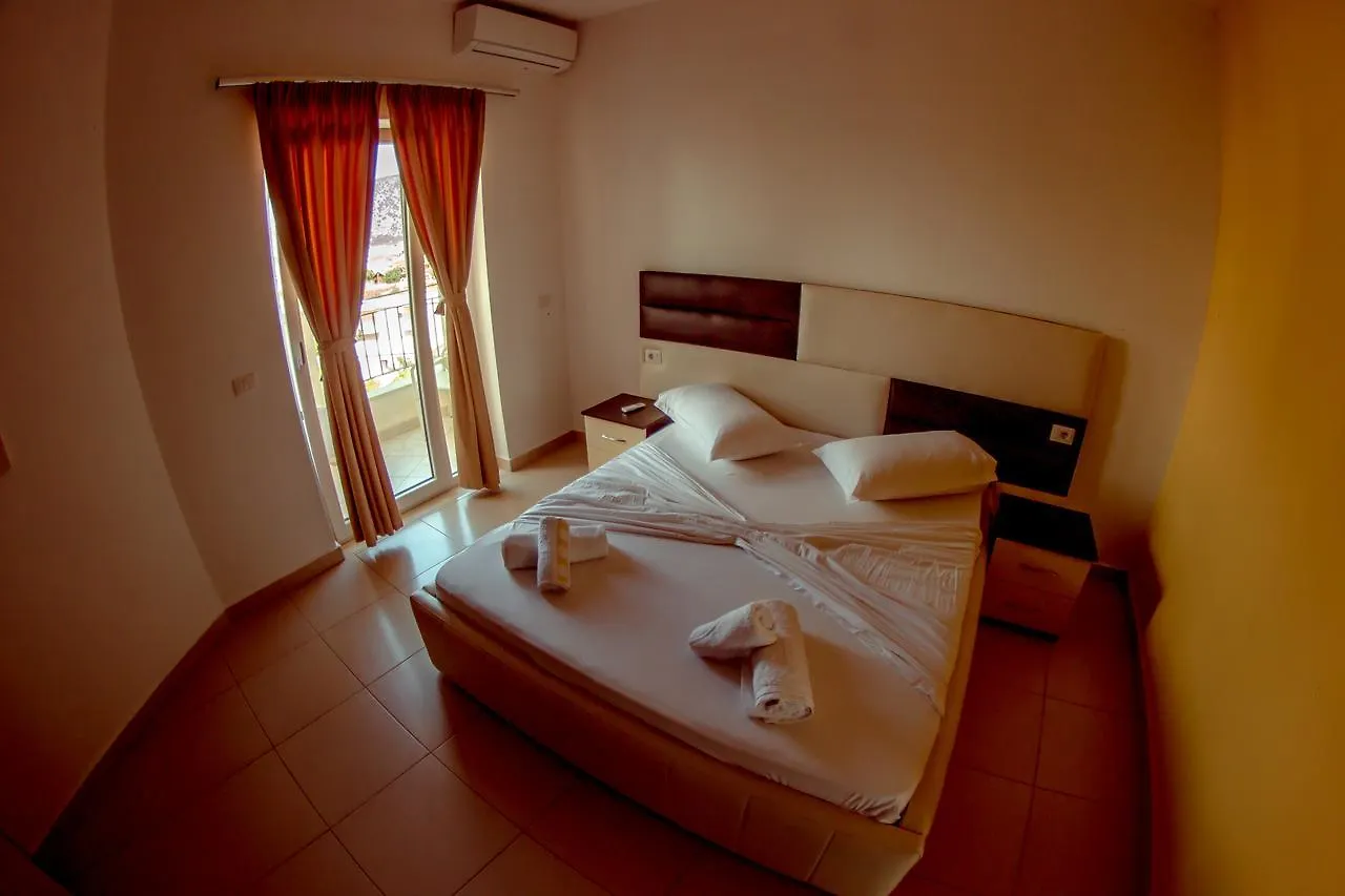 Kompleksi Muja Hotel Velipoje