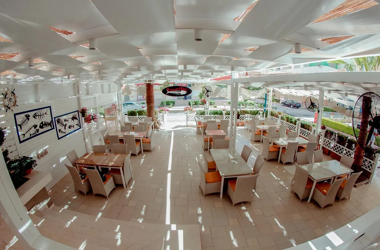 Kompleksi Muja Hotel Velipoje Albania